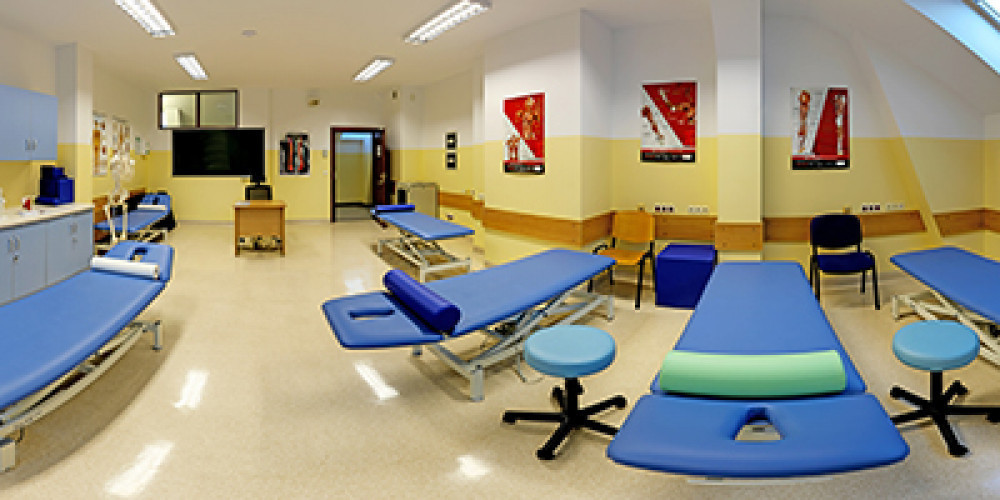 Pracownia masażu i terapii manualnej, sala 324