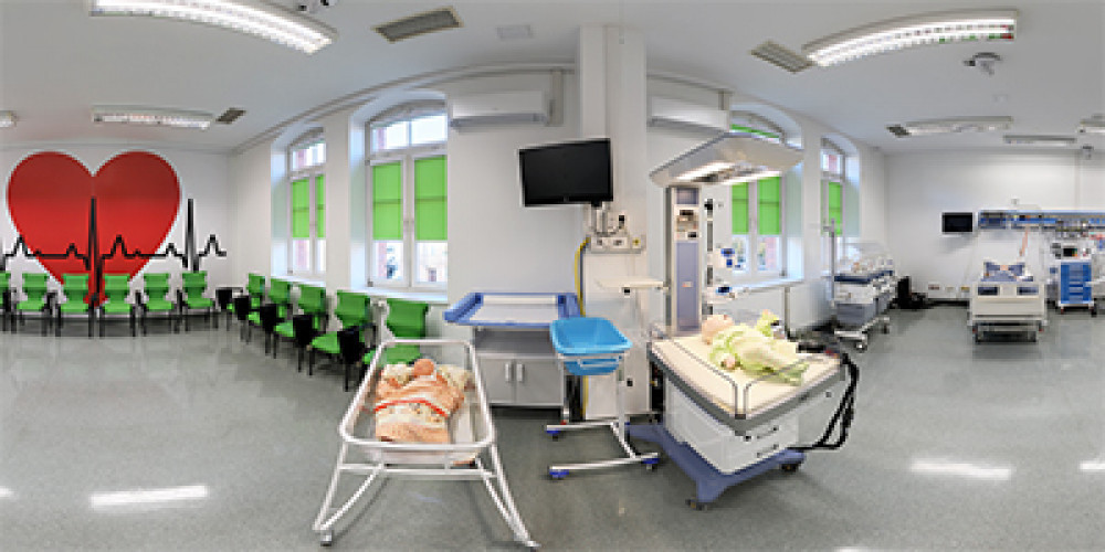 Sala wysokiej wierności, sala 116 widoczne wyposażenie medyczne